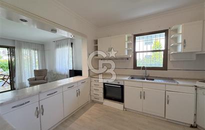 İzmir Çeşme Ilıca., Plaja 100m 4 + 1 Satılık Villa