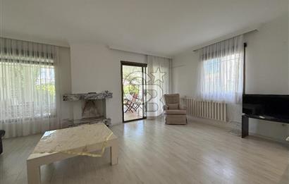 İzmir Çeşme Ilıca., Plaja 100m 4 + 1 Satılık Villa