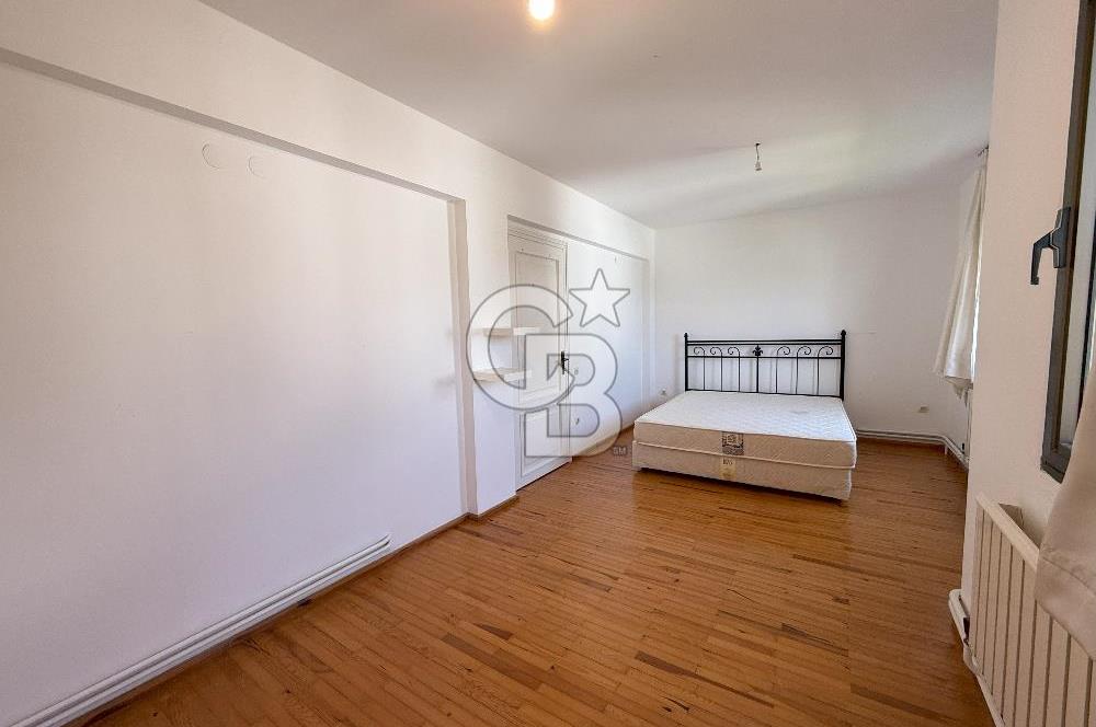 İzmir Çeşme Ilıca., Plaja 100m 4 + 1 Satılık Villa