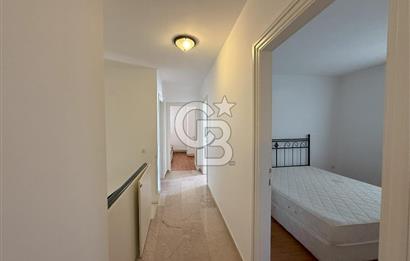 İzmir Çeşme Ilıca., Plaja 100m 4 + 1 Satılık Villa