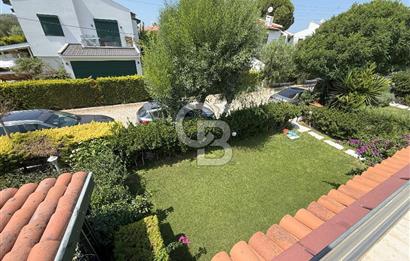 İzmir Çeşme Ilıca., Plaja 100m 4 + 1 Satılık Villa