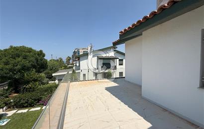 İzmir Çeşme Ilıca., Plaja 100m 4 + 1 Satılık Villa