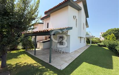 İzmir Çeşme Ilıca., Plaja 100m 4 + 1 Satılık Villa
