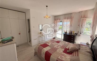 İzmir Çeşme Boyalık, Müstakil Havuzlu 4 + 1 Satılık Villa