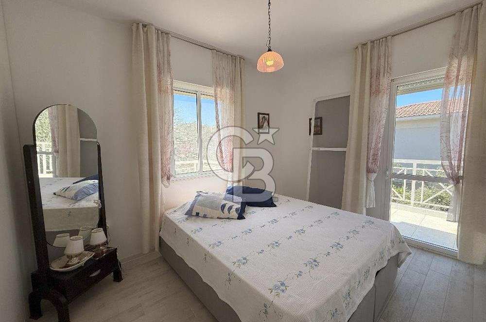 İzmir Çeşme Boyalık, Müstakil Havuzlu 4 + 1 Satılık Villa