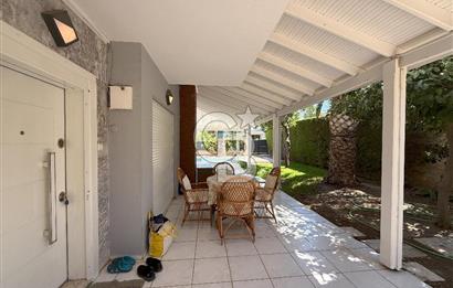 İzmir Çeşme Boyalık, Müstakil Havuzlu 4 + 1 Satılık Villa