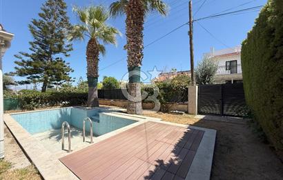 İzmir Çeşme Boyalık, Müstakil Havuzlu 4 + 1 Satılık Villa