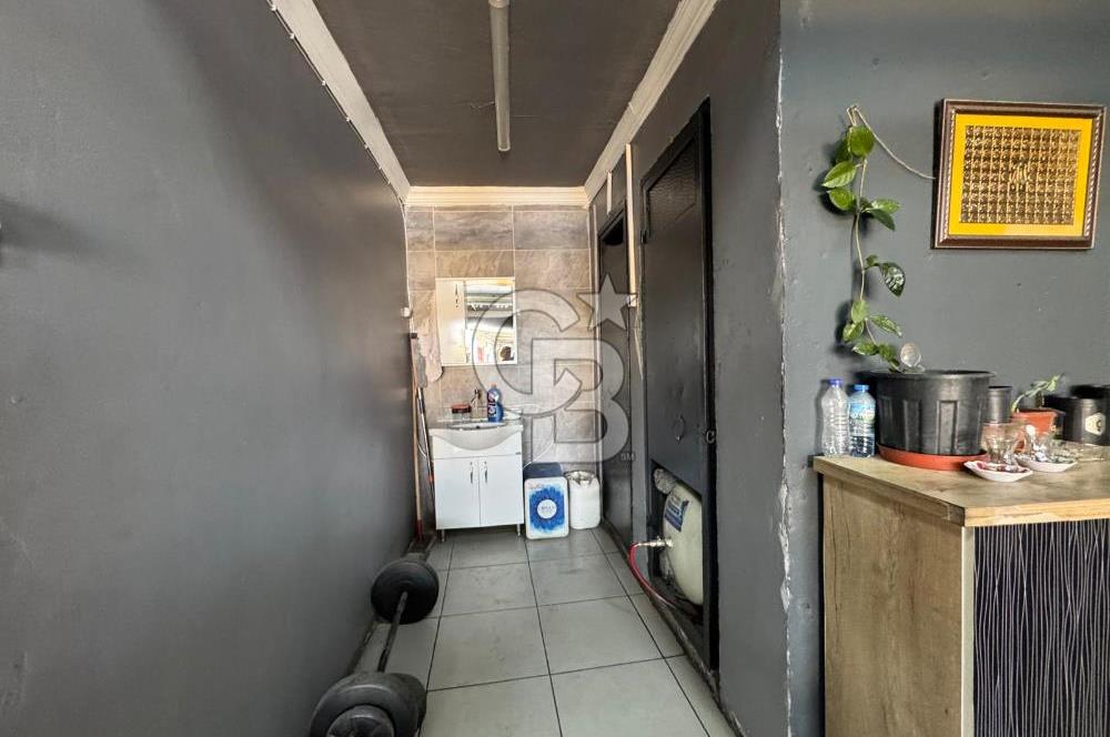 Gaziemir Altıncı Sanayi Sitesinde 100 m2 Satılık İşyeri