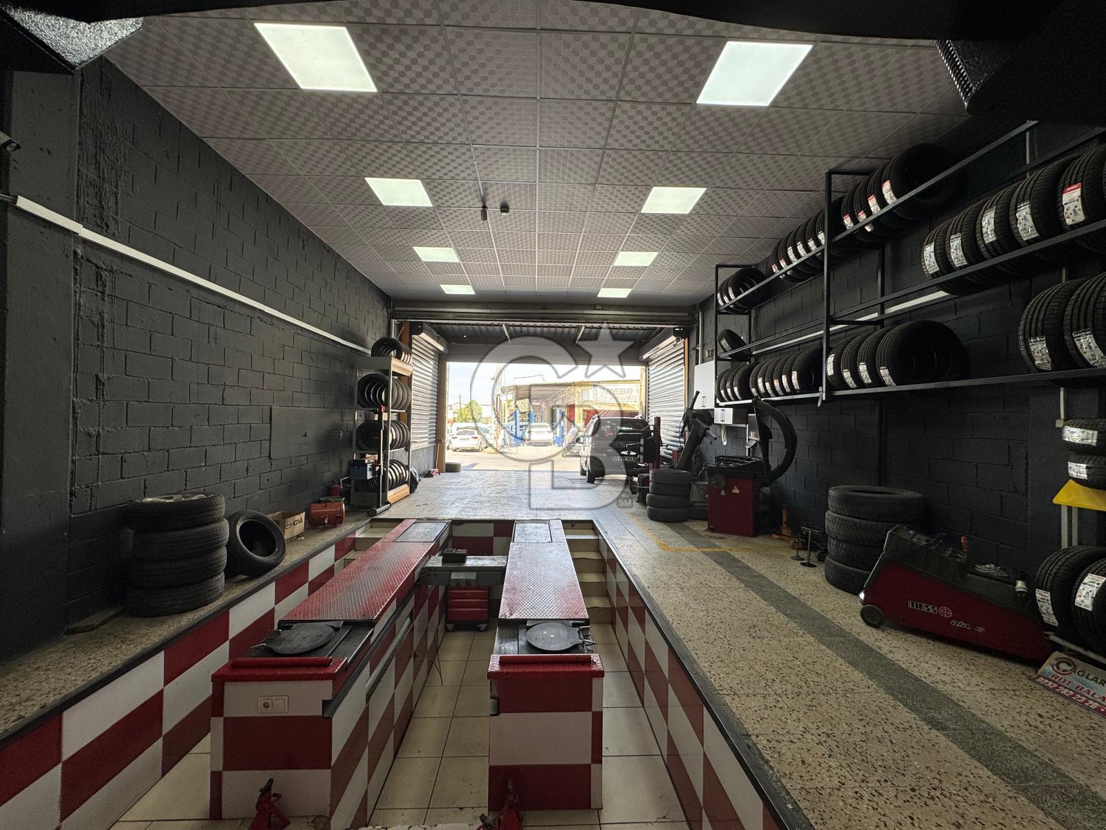 Gaziemir Altıncı Sanayi Sitesinde 100 m2 Satılık İşyeri