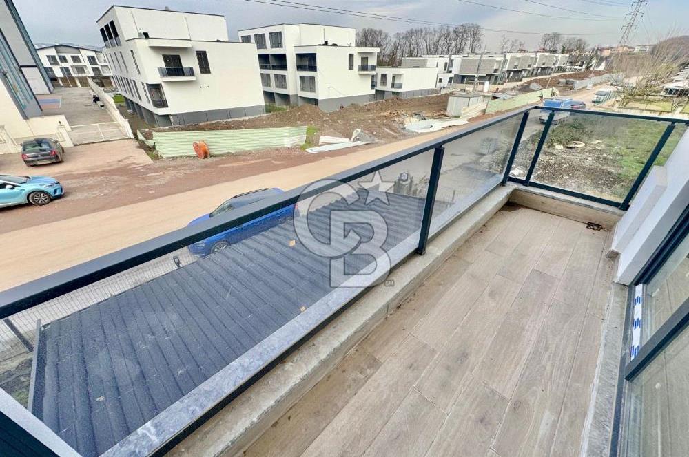 CB MAHALL'den Başiskele Yeniköy Kolej Caddesinde Lüks Villa