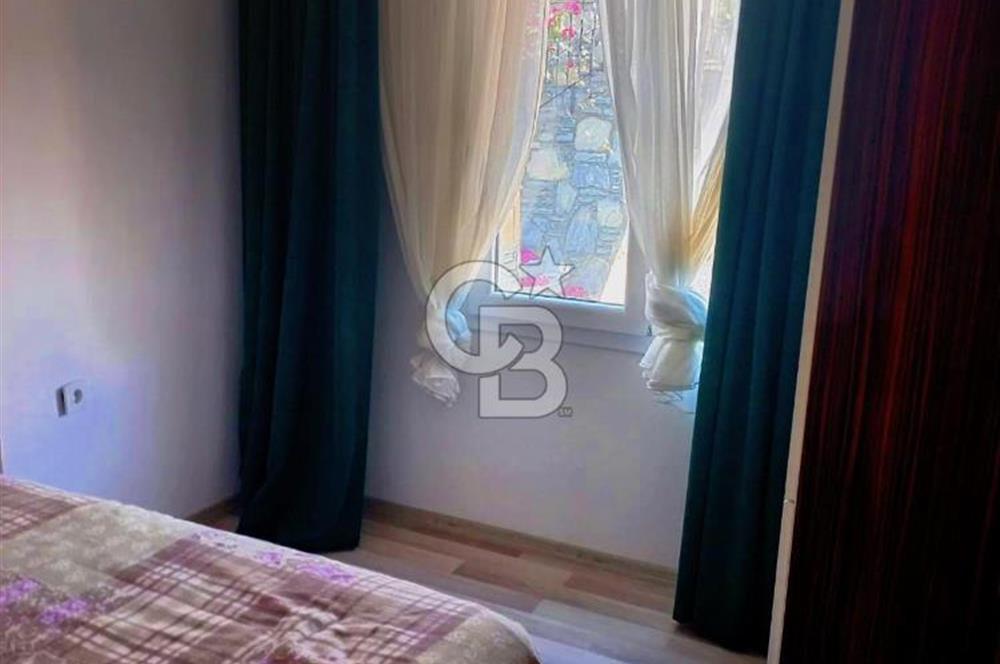 BODRUM MİLAS'TA ÖZEL PLAJLI YENİLENMİŞ TREPLEKS VİLLA