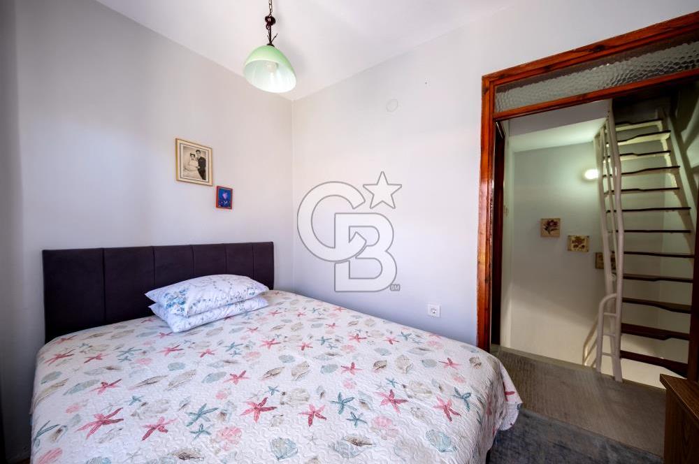 URLA ÖZBEK MAH. SATILIK SİTE İÇERİSİNDE 3+1 MÜSTAKİL EV