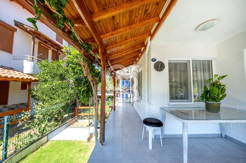 URLA ÖZBEK MAH. SATILIK SİTE İÇERİSİNDE 3+1 MÜSTAKİL EV