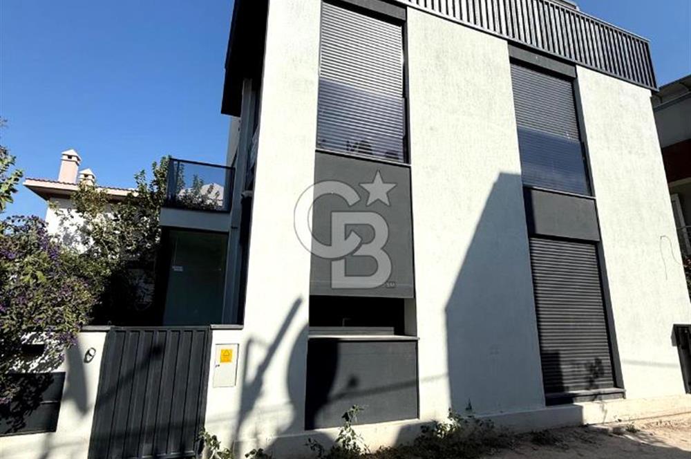 JASSE'DEN ULTRA LÜKS 4+1 AKILLI SİSTEMLİ SATILIK VİLLA
