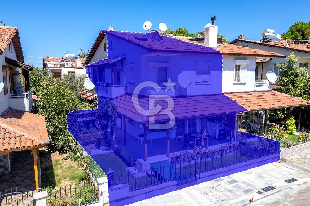 URLA ÖZBEK MAH. SATILIK SİTE İÇERİSİNDE 3+1 MÜSTAKİL EV