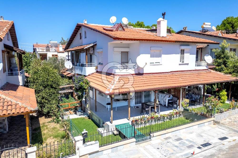 URLA ÖZBEK MAH. SATILIK SİTE İÇERİSİNDE 3+1 MÜSTAKİL EV