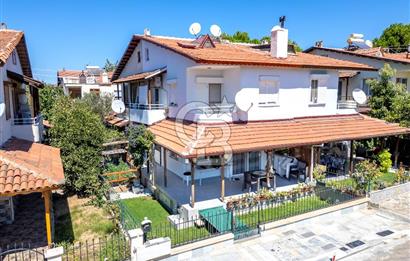 URLA ÖZBEK MAH. SATILIK SİTE İÇERİSİNDE 3+1 MÜSTAKİL EV