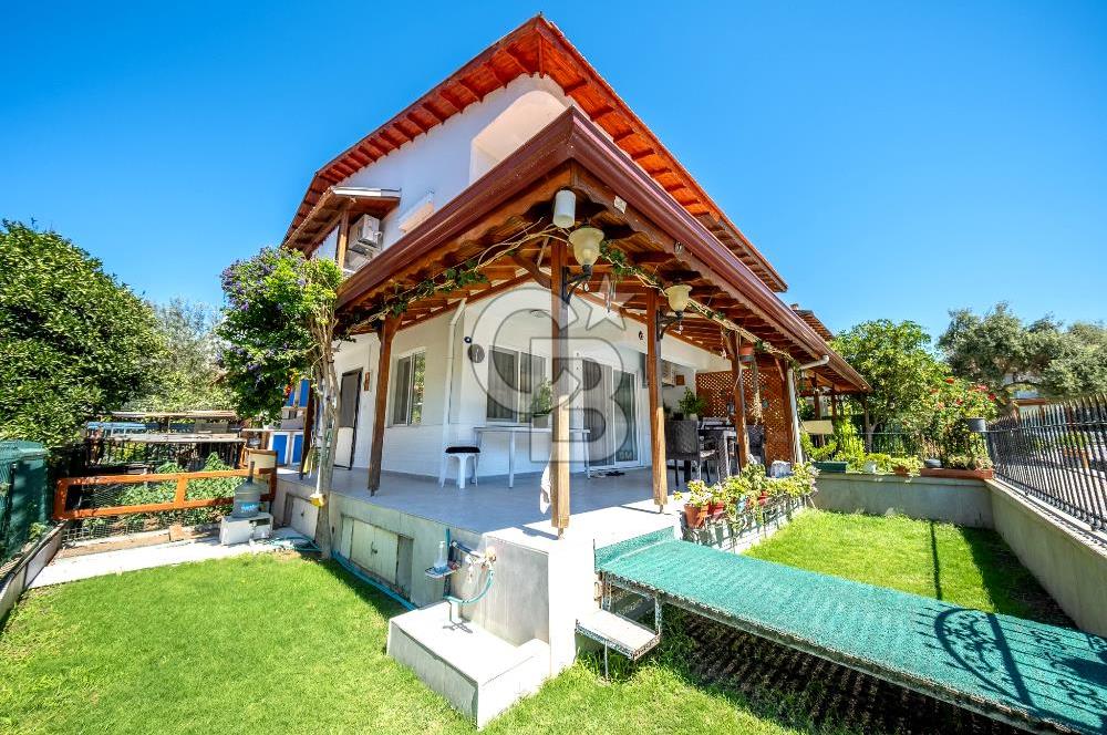 URLA ÖZBEK MAH. SATILIK SİTE İÇERİSİNDE 3+1 MÜSTAKİL EV