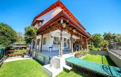 URLA ÖZBEK MAH. SATILIK SİTE İÇERİSİNDE 3+1 MÜSTAKİL EV