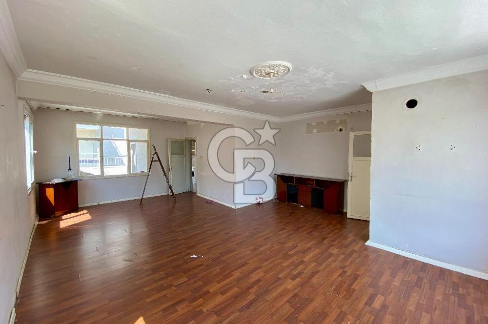 Mersin Yenişehir Palmiye Mahallesi – Kiralık 3+1 Çatı Katı Daire 