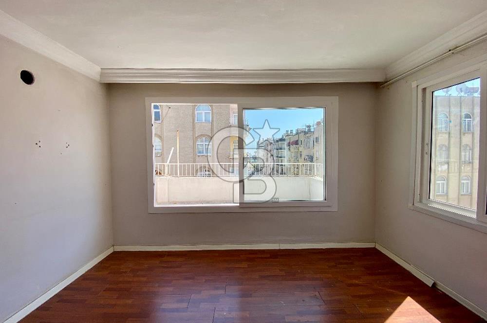 Mersin Yenişehir Palmiye Mahallesi – Kiralık 3+1 Çatı Katı Daire 