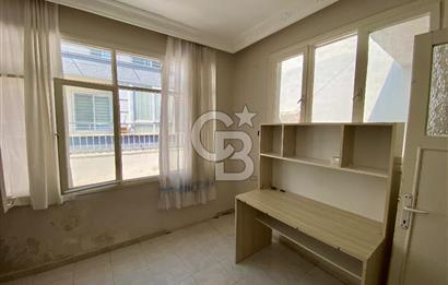 Mersin Yenişehir Palmiye Mahallesi – Kiralık 3+1 Çatı Katı Daire 