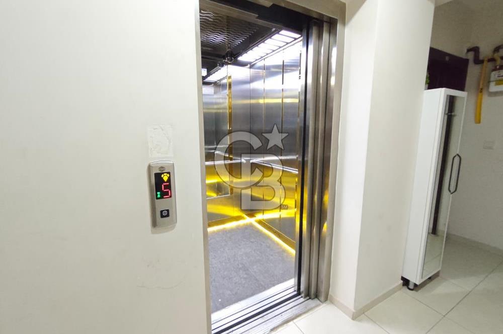 Karabağlar Günaltay Mahallesinde Lux 2+1 Şehir Manzaralı Ferah Daire
