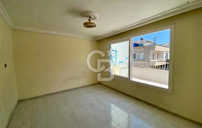 Mersin Yenişehir Palmiye Mahallesi – Kiralık 3+1 Çatı Katı Daire 