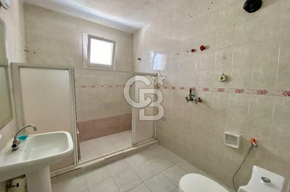 Mersin Yenişehir Palmiye Mahallesi – Kiralık 3+1 Çatı Katı Daire 