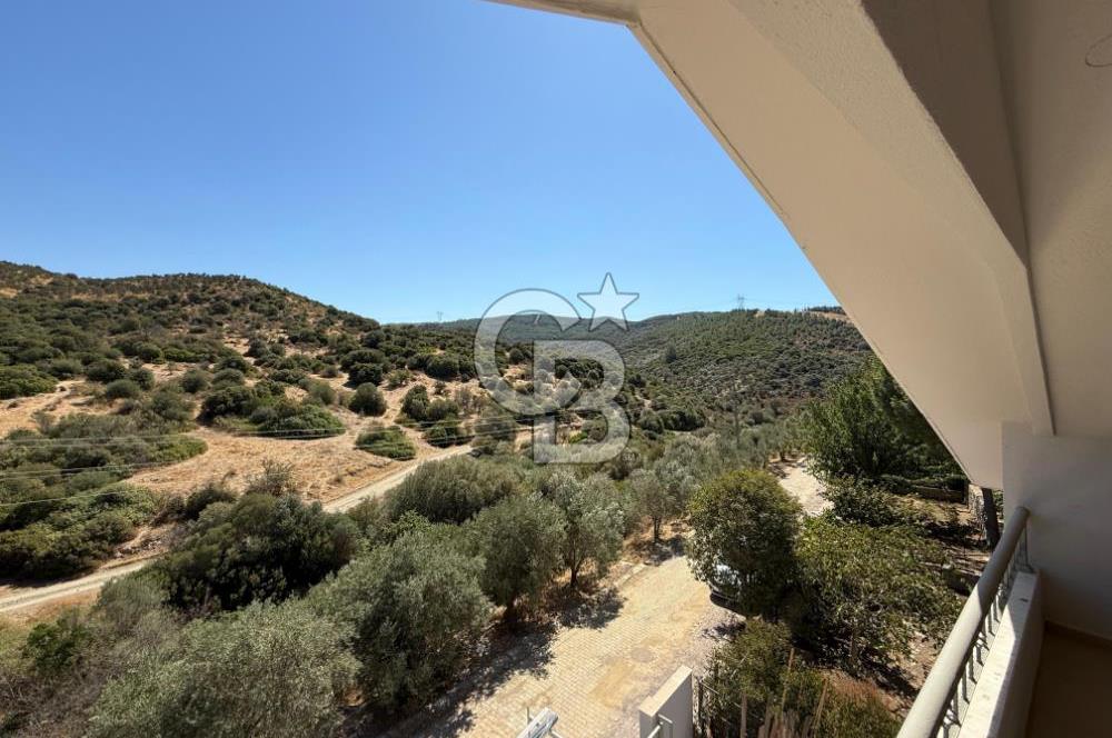 Urla Bademler Hekimköy Sitesinde Satılık 5+1 Villa
