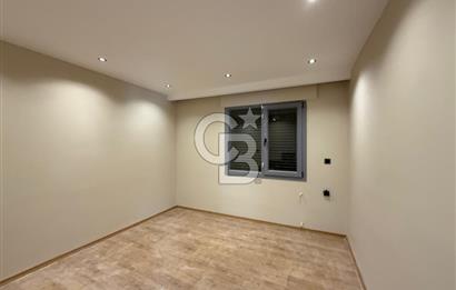 Urla Bademler Hekimköy Sitesinde Satılık 5+1 Villa
