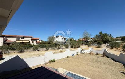 Urla Bademler Hekimköy Sitesinde Satılık 5+1 Villa