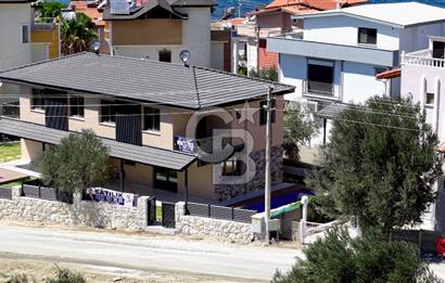 İZMİR ŞAKRAN'DA HAVUZLU SATILIK VİLLA