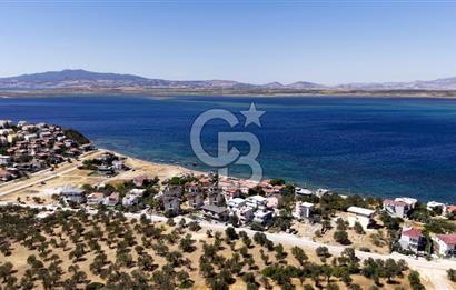 İZMİR ŞAKRAN'DA HAVUZLU SATILIK VİLLA