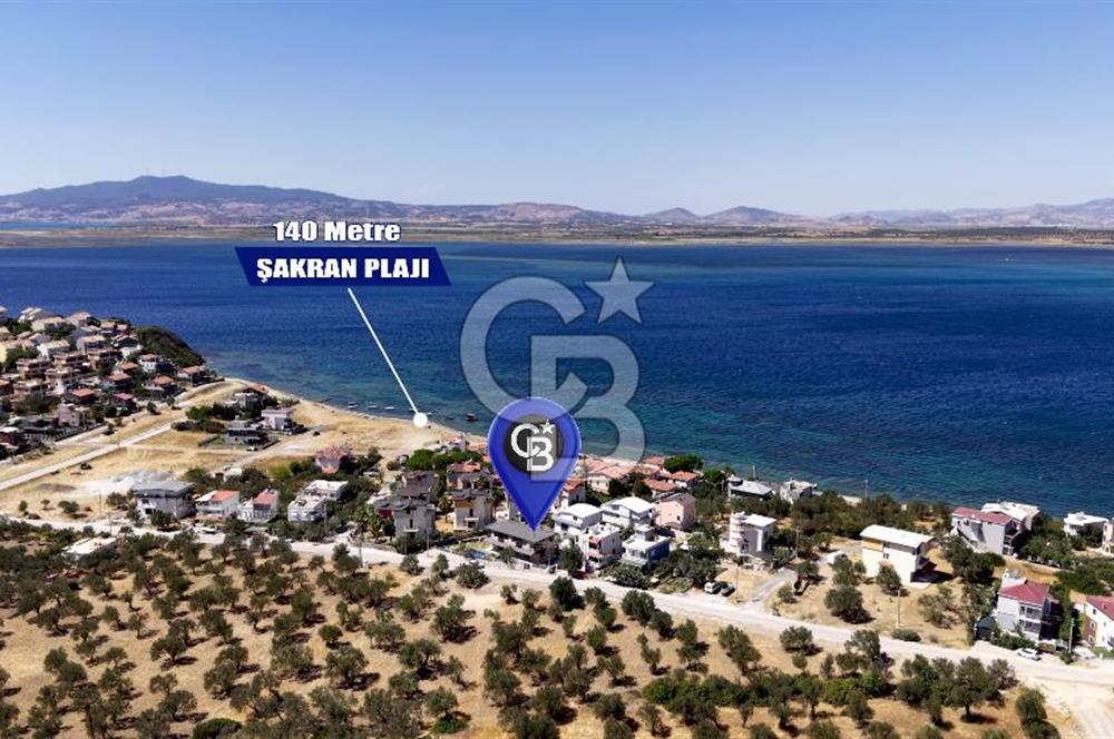 İZMİR ŞAKRAN'DA HAVUZLU SATILIK VİLLA