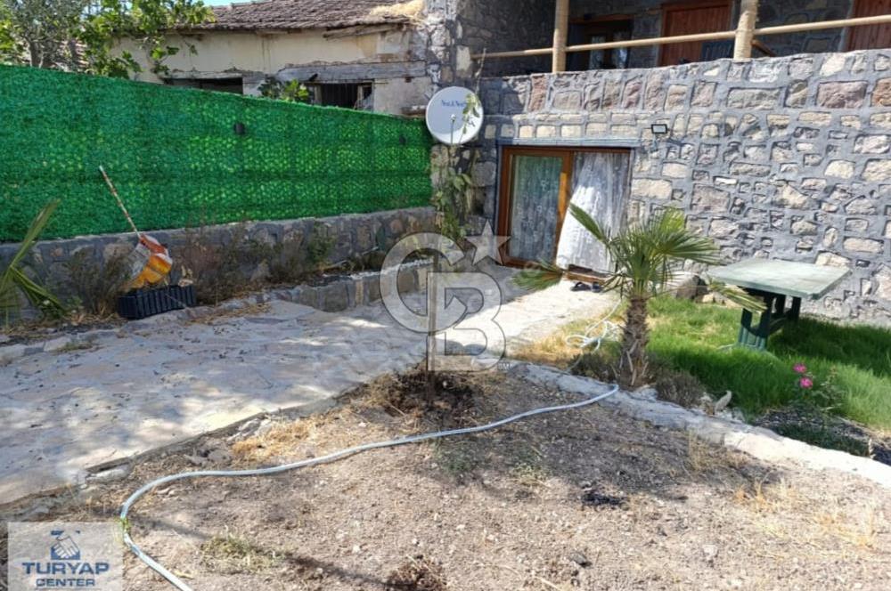 MANİSA PELİTALAN KÖYÜNDE EŞYALI SATILIK DUBLEKS TAŞ EV