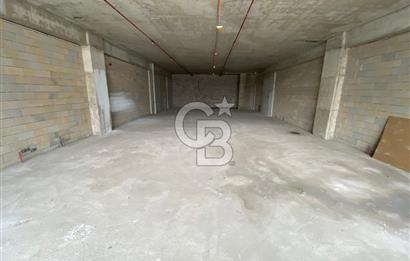 Autozone'da, SATILIK 187 m2 Dükkan