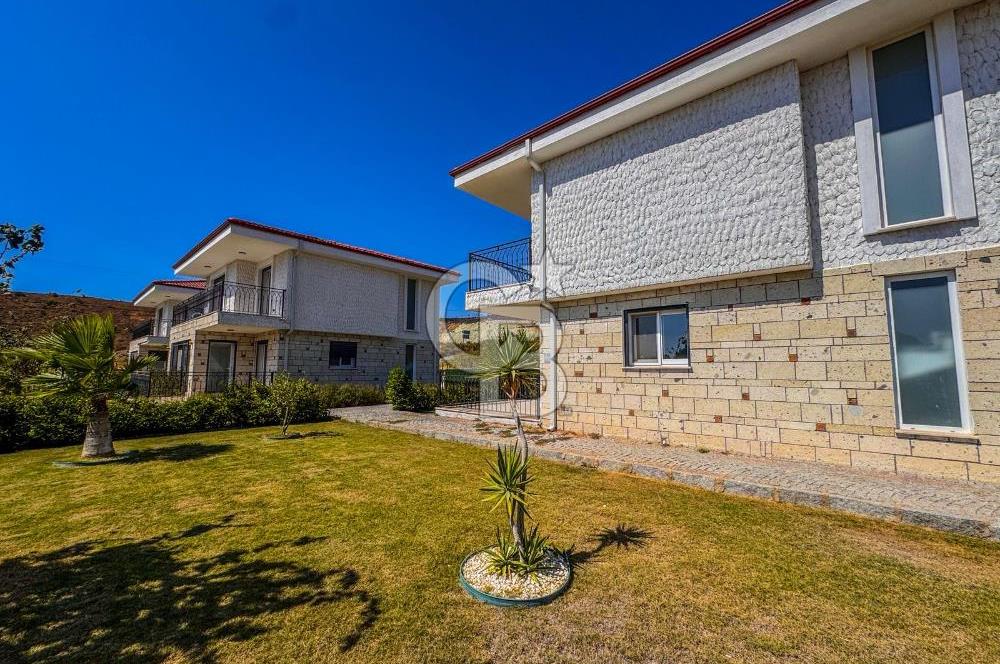 Seferihisar Akarca – Denize 300 Metre Lalezar Konakları 4 Villalık Tam Müstakil Proje