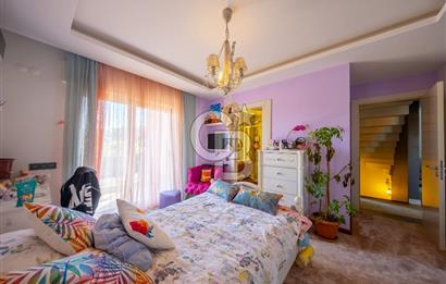 GÜZELBAHÇE KAHRAMANDEREDE BUTİK SİTE İÇERİSİNDE KİRALIK VİLLA