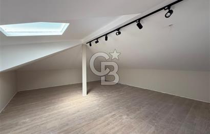 Urla Bademler Hekimköy Sitesinde Satılık 5+1 Villa