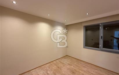 Urla Bademler Hekimköy Sitesinde Satılık 5+1 Villa