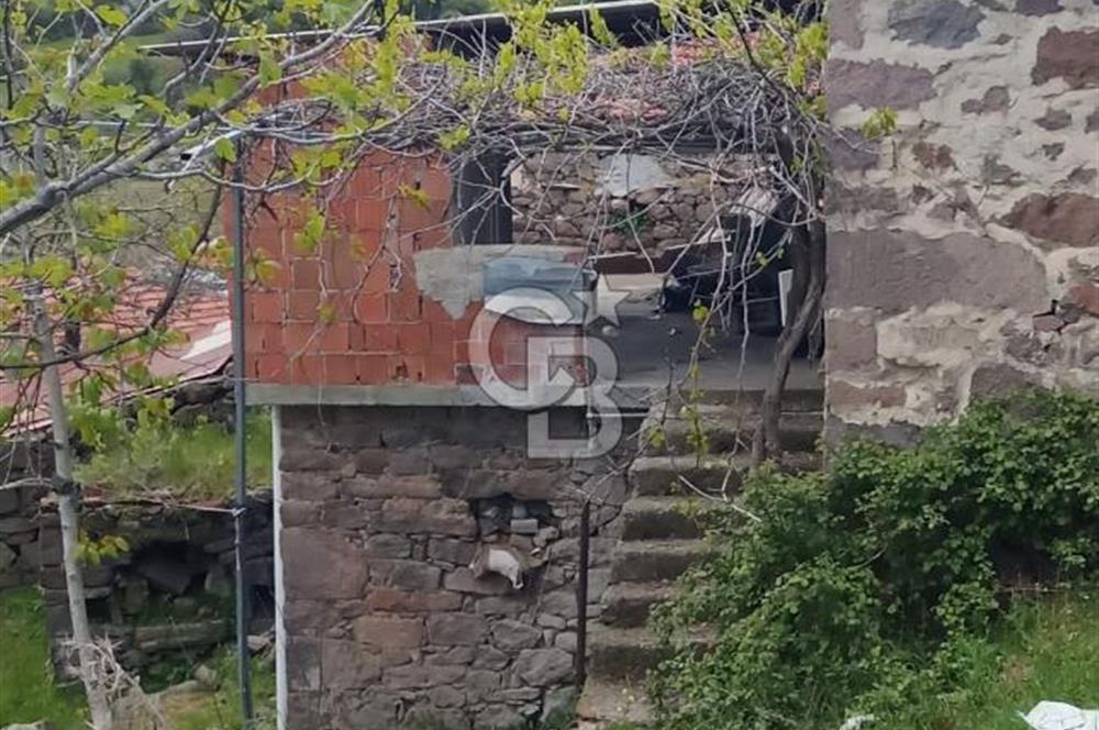 MANİSA ASMACIK KÖYÜNDE SATILIK MÜSTAKİL EV