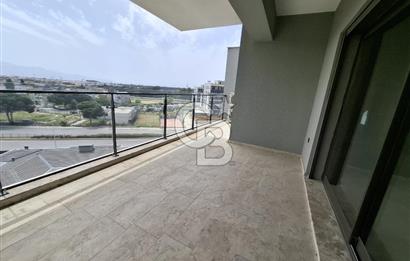 Green Park Çiğli'de Havuz Cepheli Satılık Sıfır 2+1 Daire