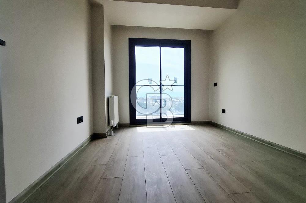 Green Park Çiğli'de Havuz Cepheli Satılık Sıfır 2+1 Daire
