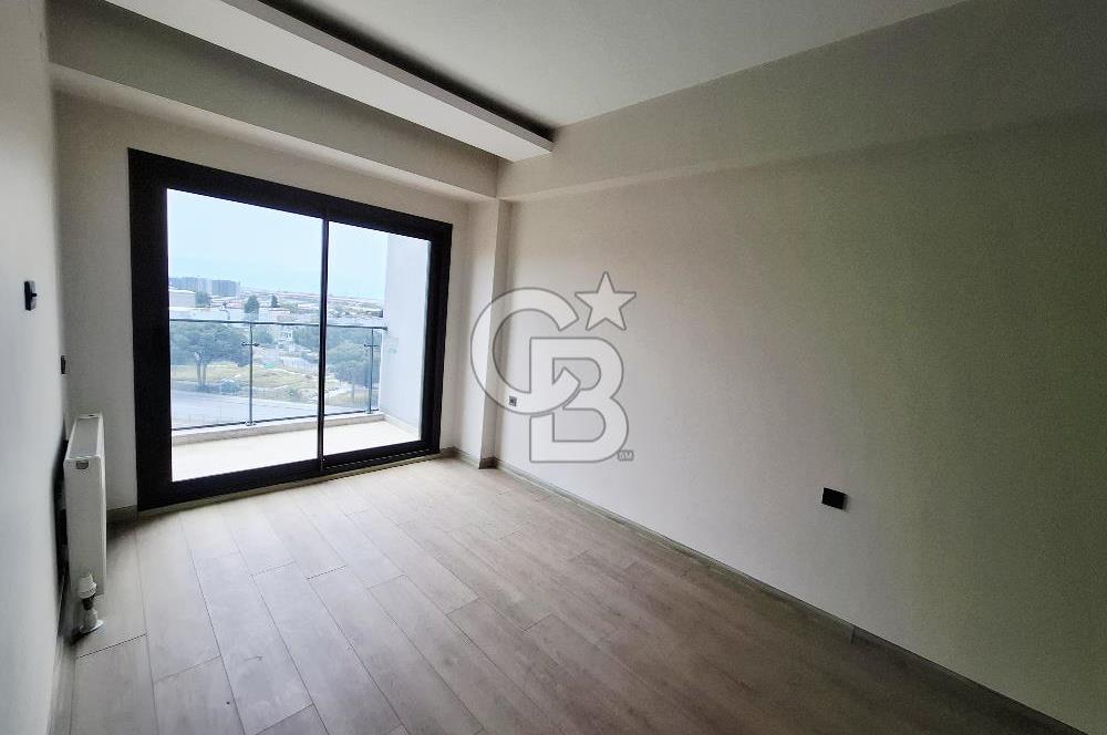 Green Park Çiğli'de Havuz Cepheli Satılık Sıfır 2+1 Daire