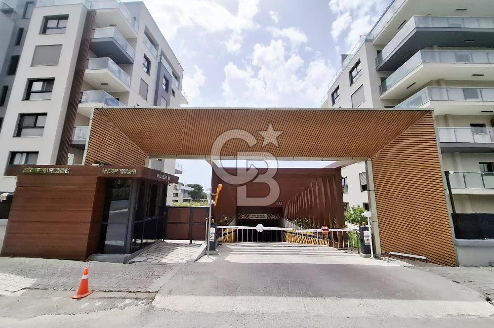 Green Park Çiğli'de Havuz Cepheli Satılık Sıfır 2+1 Daire
