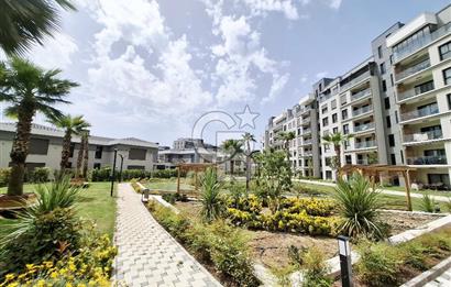 Green Park Çiğli'de Havuz Cepheli Satılık Sıfır 2+1 Daire