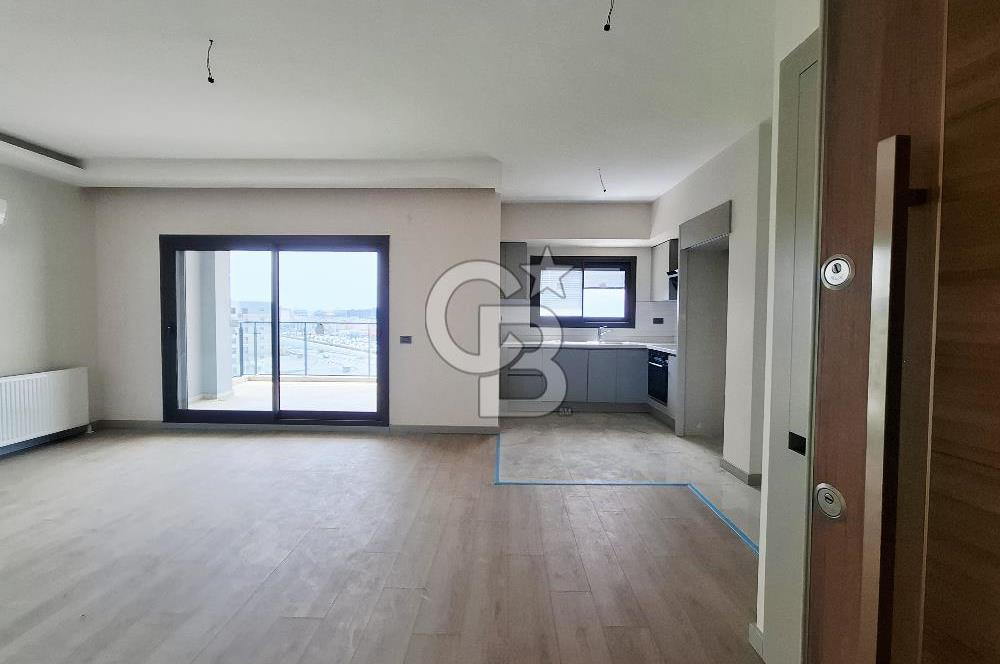Green Park Çiğli'de Havuz Cepheli Satılık Sıfır 2+1 Daire