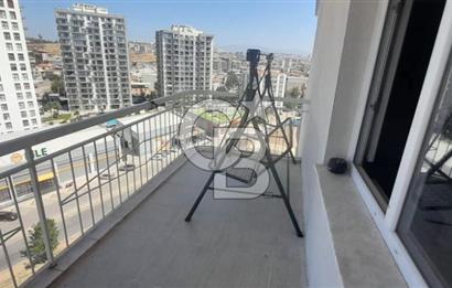 ÇİĞLİ BALATÇIK'TA FULL MANZARALI 3+1 ÇİFT ASANSÖRLÜ 140 m2 AÇIK OTOPARKLI DAİRE