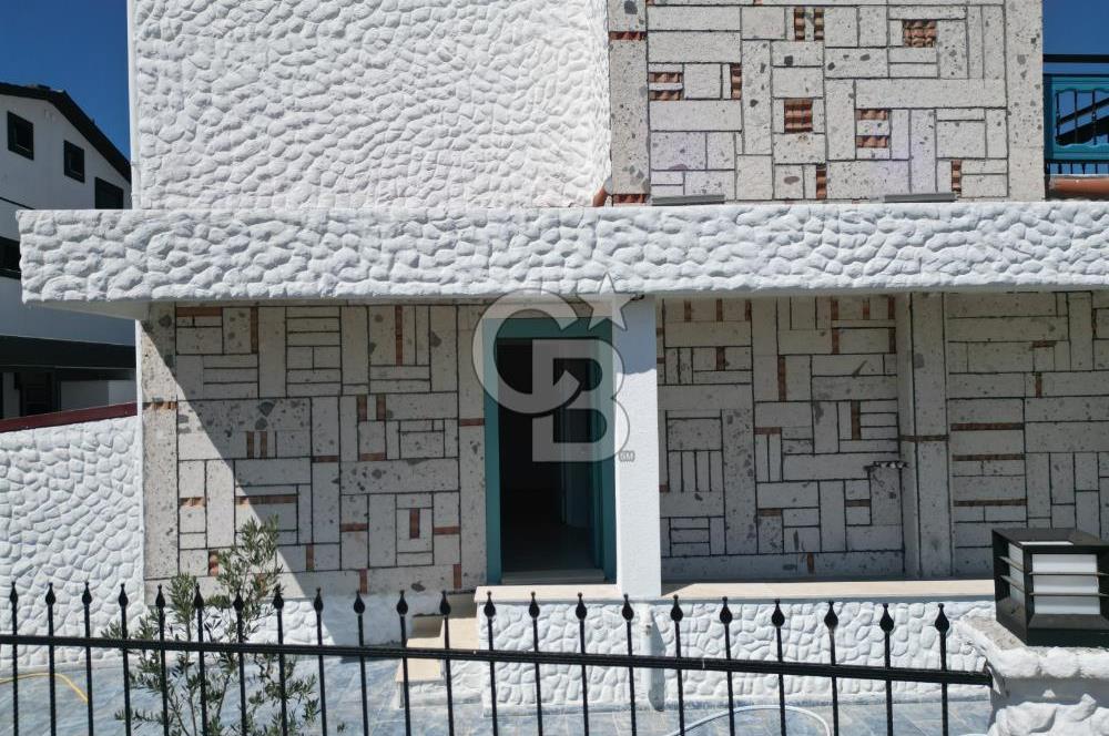 DENİZE VE ANAYOLA YAKIN, 5+1 ,ZEMİN KATTA ODASI OLAN LÜX VİLLA!